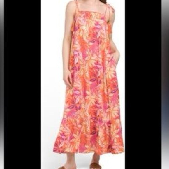 Jacquie The Label • Linen Blend Floral Maxi Dress - Picture 11 of 11